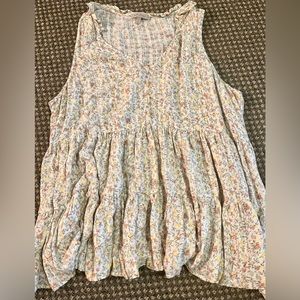 Cream Colored Belk Flowy Tank Top Size 2XL